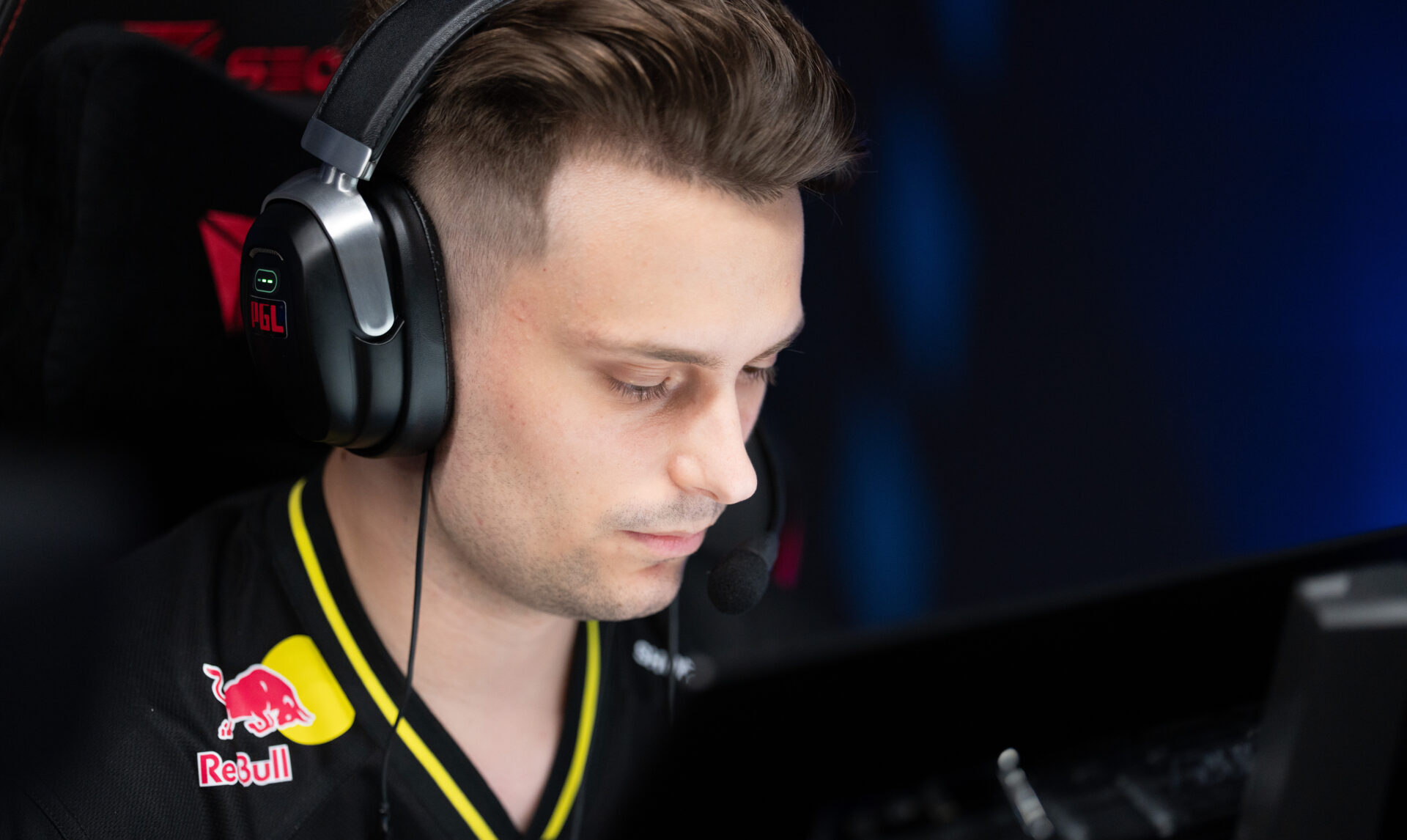 NAVI Beat Spirit and Reach PGL Masters Bucharest 2026 Playoffs