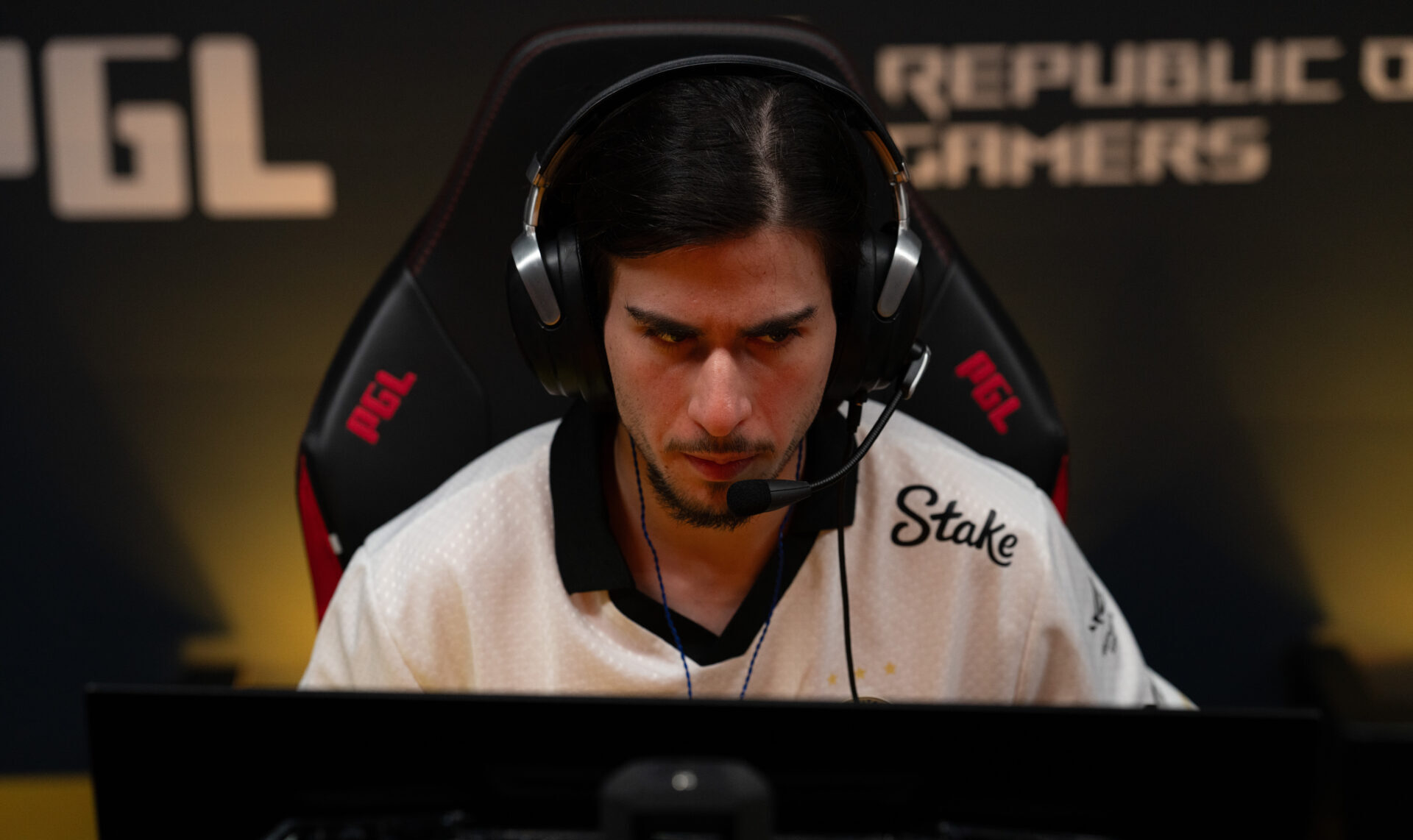 Nemiga and Vitality Reach PGL Masters Bucharest 2026 Semifinals