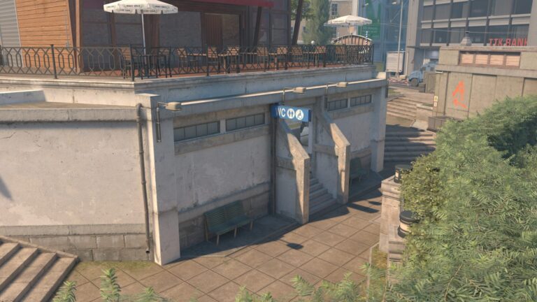 CS2 update cuts AUG reload time by half a second